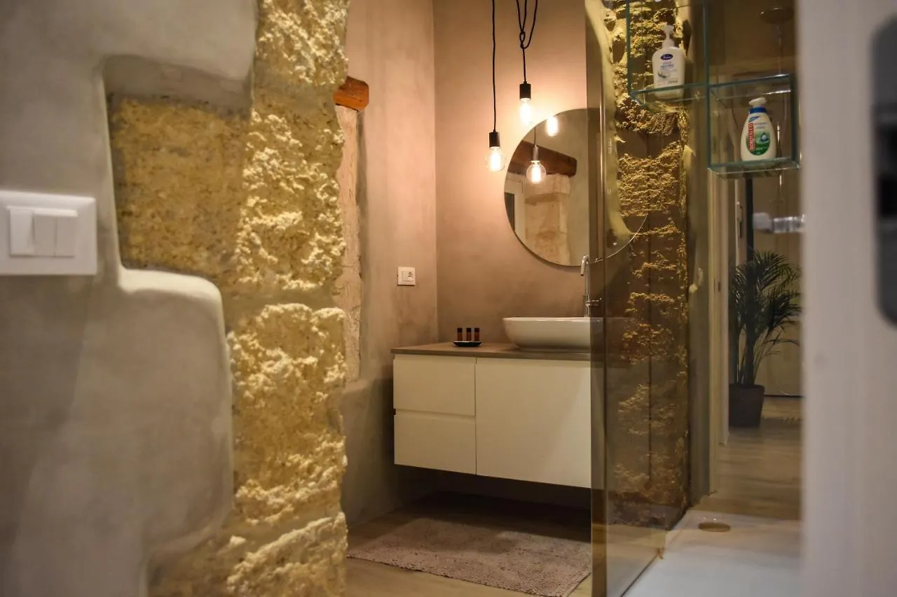Balcony In Giudecca By Ortigia Apartments Syrakusa Italien