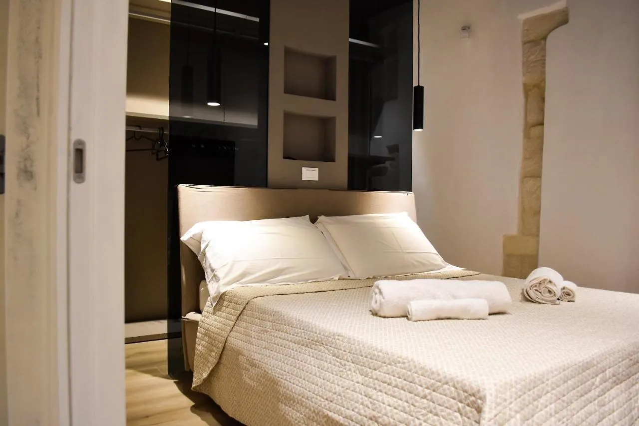 Balcony In Giudecca By Ortigia Apartments Syracuse Italy