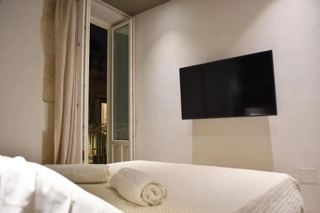 Balcony In Giudecca By Ortigia Apartments Syracuse